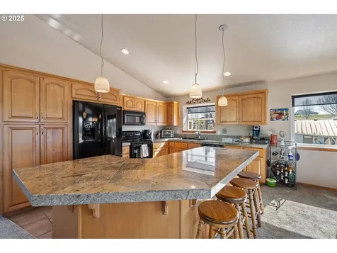 18989 NE Marine Drive Portland OR 97230