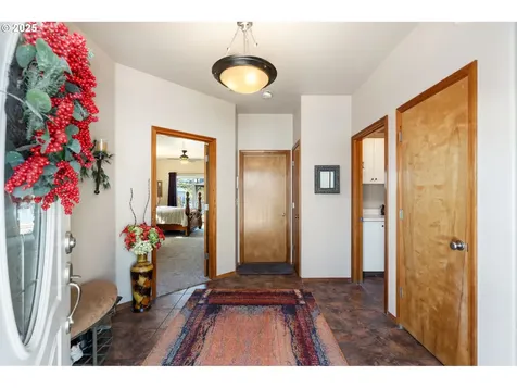 18989 NE Marine Drive Portland OR 97230
