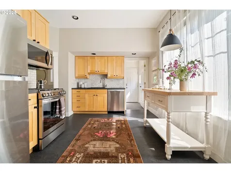 4854 SE 63rd Avenue Portland OR 97206