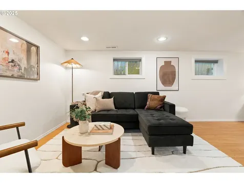 4854 SE 63rd Avenue Portland OR 97206