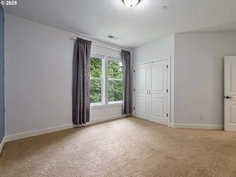 12123 SE Lexington Street Portland OR 97266