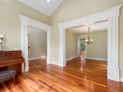 12123 SE Lexington Street Portland OR 97266