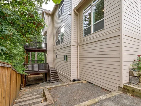 12123 SE Lexington Street Portland OR 97266