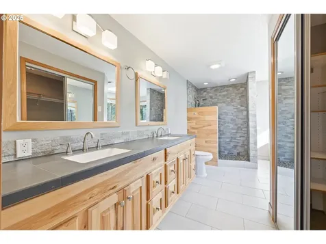 7285 SE Villa Street Hillsboro OR 97123