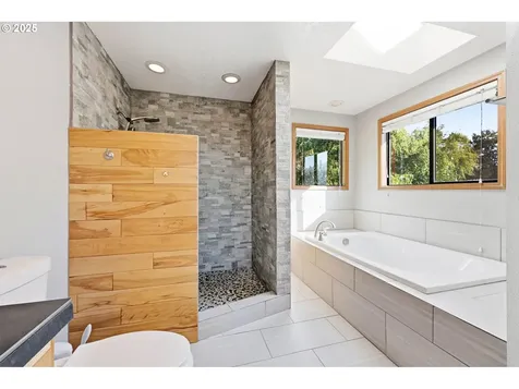 7285 SE Villa Street Hillsboro OR 97123