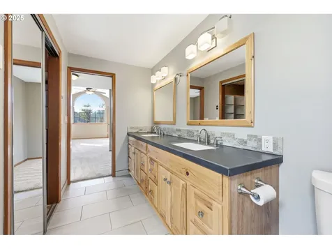 7285 SE Villa Street Hillsboro OR 97123