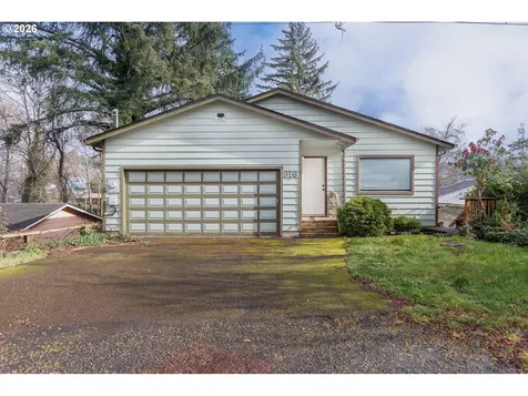 916 NE Douglas Street Newport OR 97365