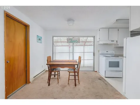 916 NE Douglas Street Newport OR 97365