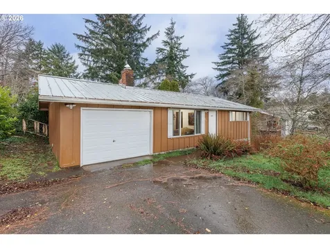 916 NE Douglas Street Newport OR 97365