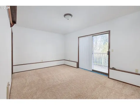916 NE Douglas Street Newport OR 97365