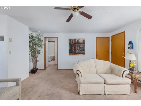 916 NE Douglas Street Newport OR 97365