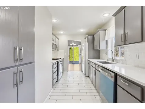 1156 NE Paloma Avenue Gresham OR 97030