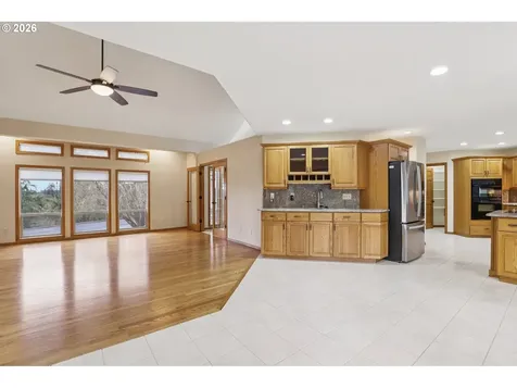 32303 NW 18th Avenue Ridgefield WA 98642
