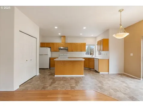 21110 Pebble Lane Fairview OR 97024