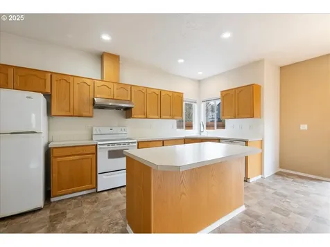 21110 Pebble Lane Fairview OR 97024