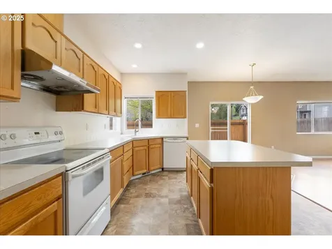 21110 Pebble Lane Fairview OR 97024