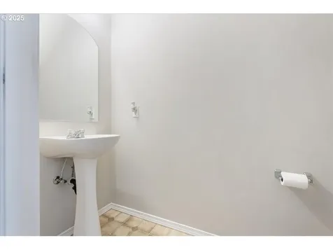 21110 Pebble Lane Fairview OR 97024
