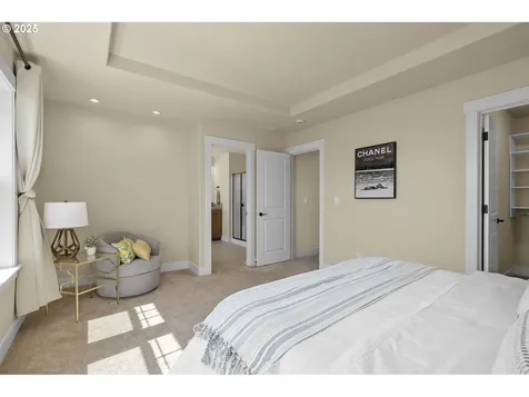 6792 NW Eleanor Avenue Portland OR 97229