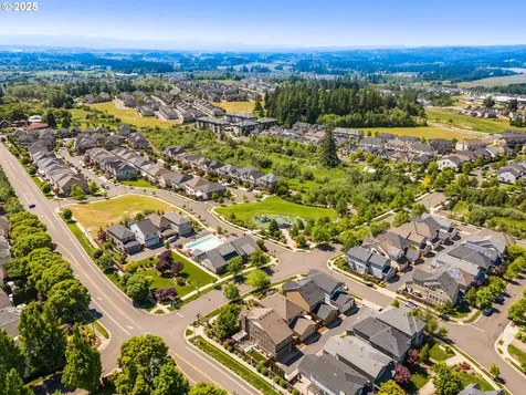 6792 NW Eleanor Avenue Portland OR 97229