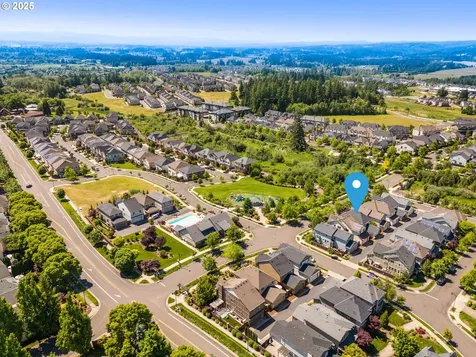 6792 NW Eleanor Avenue Portland OR 97229