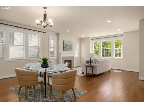 6792 NW Eleanor Avenue Portland OR 97229