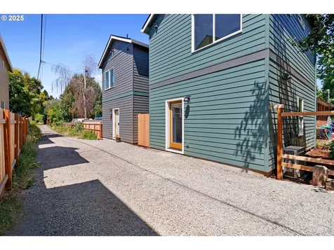 6914 N Swift Street Portland OR 97203