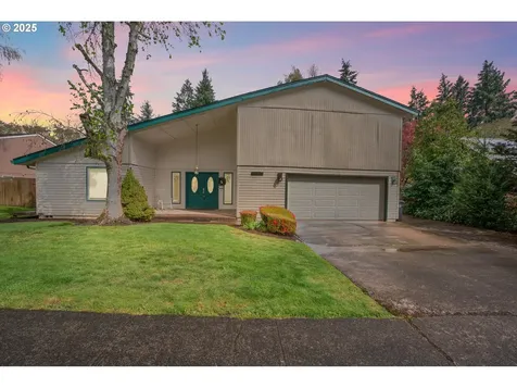 2285 Heath Street S Salem OR 97302