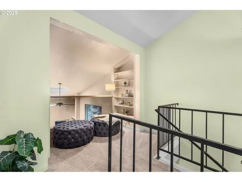 2285 Heath Street S Salem OR 97302