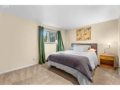 2285 Heath Street S Salem OR 97302