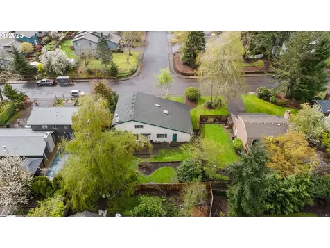 2285 Heath Street S Salem OR 97302