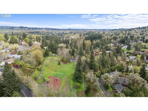 2285 Heath Street S Salem OR 97302