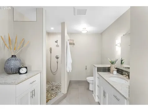 10035 SW Balmer Circle Portland OR 97219