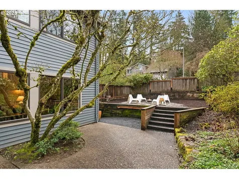 10035 SW Balmer Circle Portland OR 97219