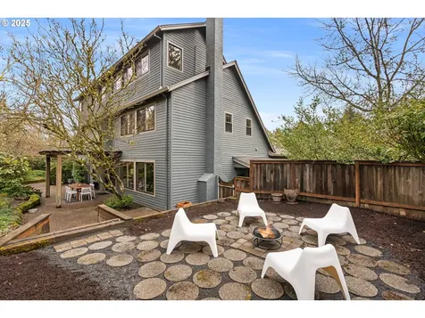 10035 SW Balmer Circle Portland OR 97219