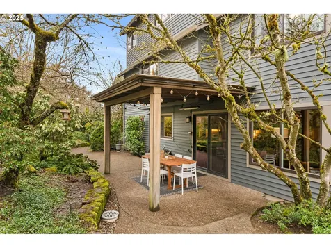 10035 SW Balmer Circle Portland OR 97219