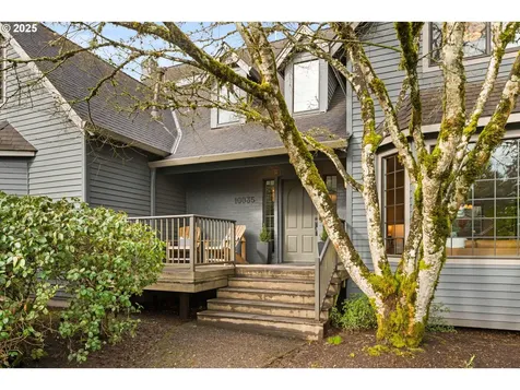 10035 SW Balmer Circle Portland OR 97219