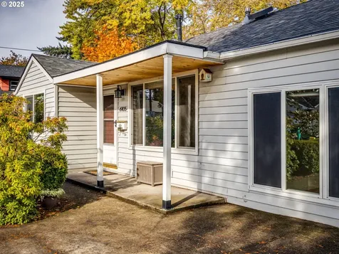 6105 SE Lambert Street Portland OR 97206