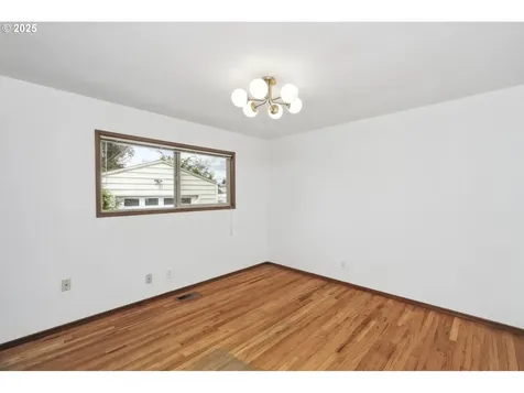 5109 SE Steele Street Portland OR 97206