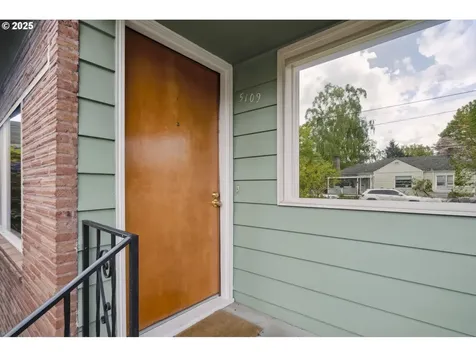 5109 SE Steele Street Portland OR 97206