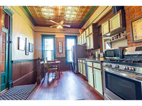 464 N Main Street Union OR 97883