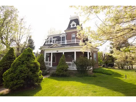 464 N Main Street Union OR 97883