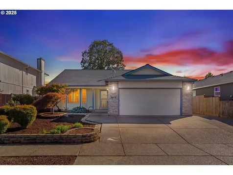 6874 SE Ariel Street Hillsboro OR 97123