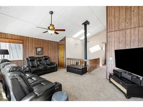 19609 NE Marine Drive Portland OR 97230