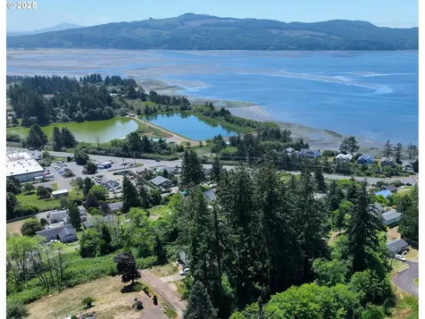 Tl 4001 4002 Seattle Avenue Bay City OR 97107