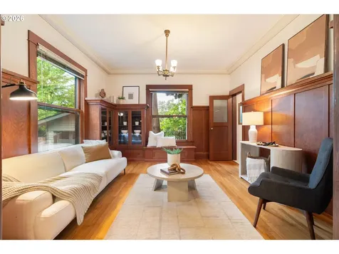 2417 NE 16th Avenue Portland OR 97212