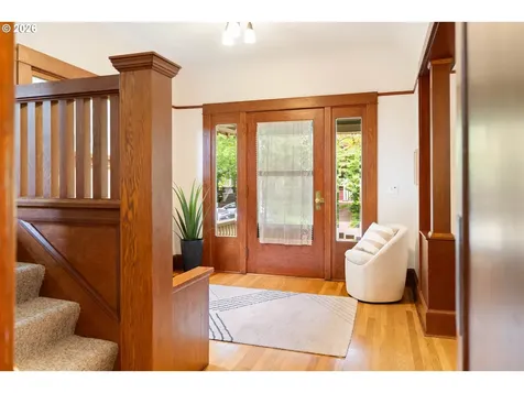 2417 NE 16th Avenue Portland OR 97212
