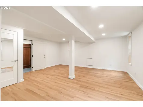 2417 NE 16th Avenue Portland OR 97212
