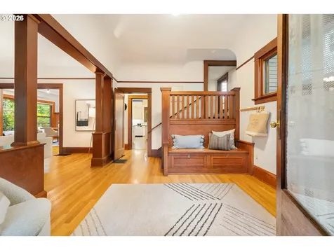 2417 NE 16th Avenue Portland OR 97212