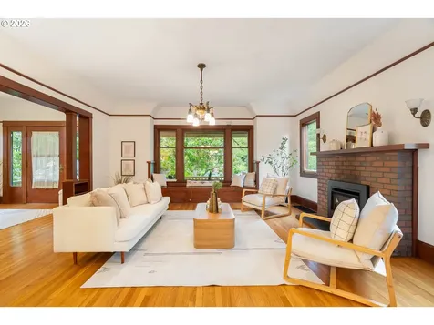 2417 NE 16th Avenue Portland OR 97212