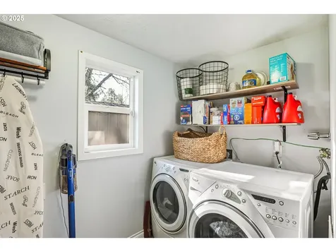 664 NE Grant Street Hillsboro OR 97124